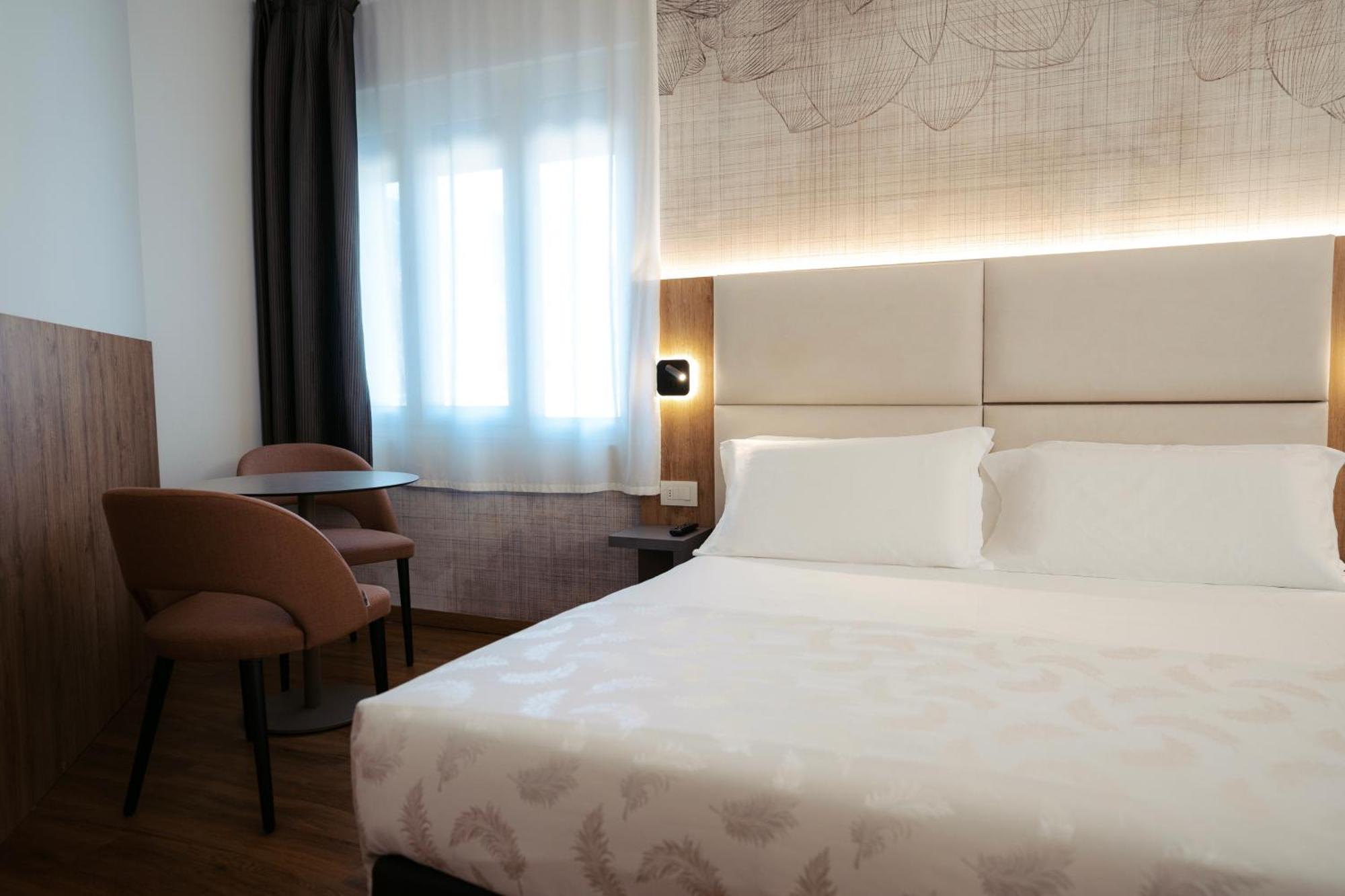 Hotel Everest Trento Camera foto