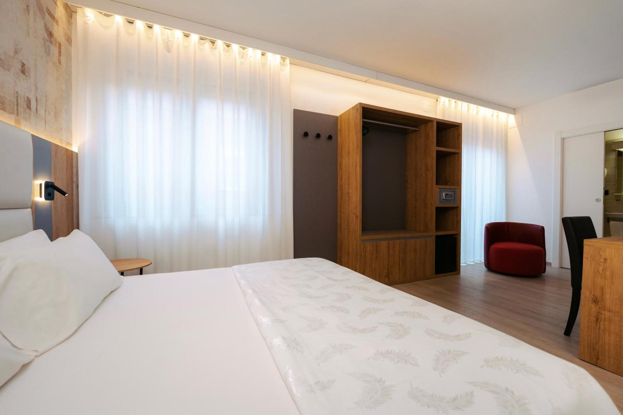 Hotel Everest Trento Esterno foto
