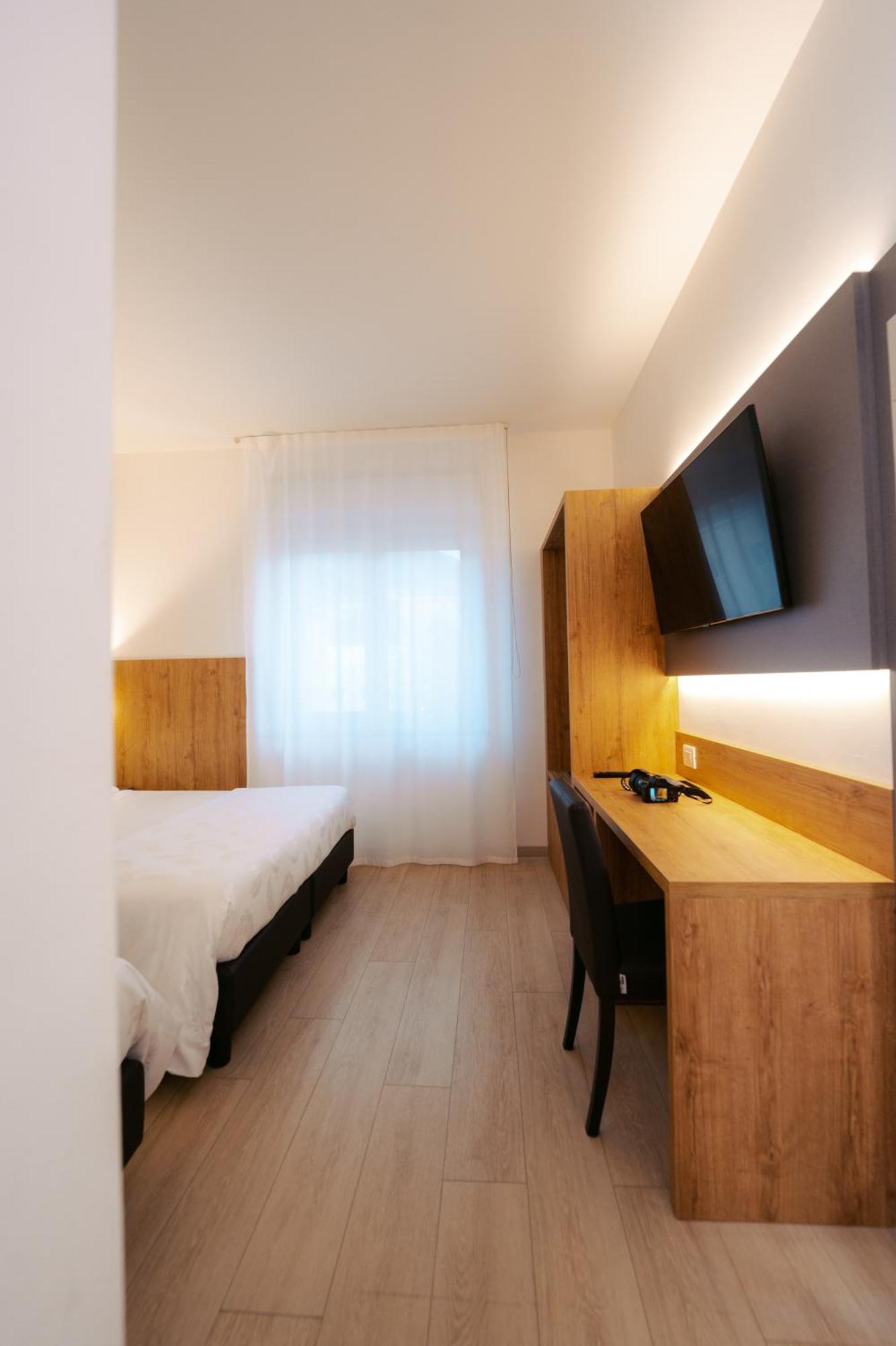 Hotel Everest Trento Esterno foto