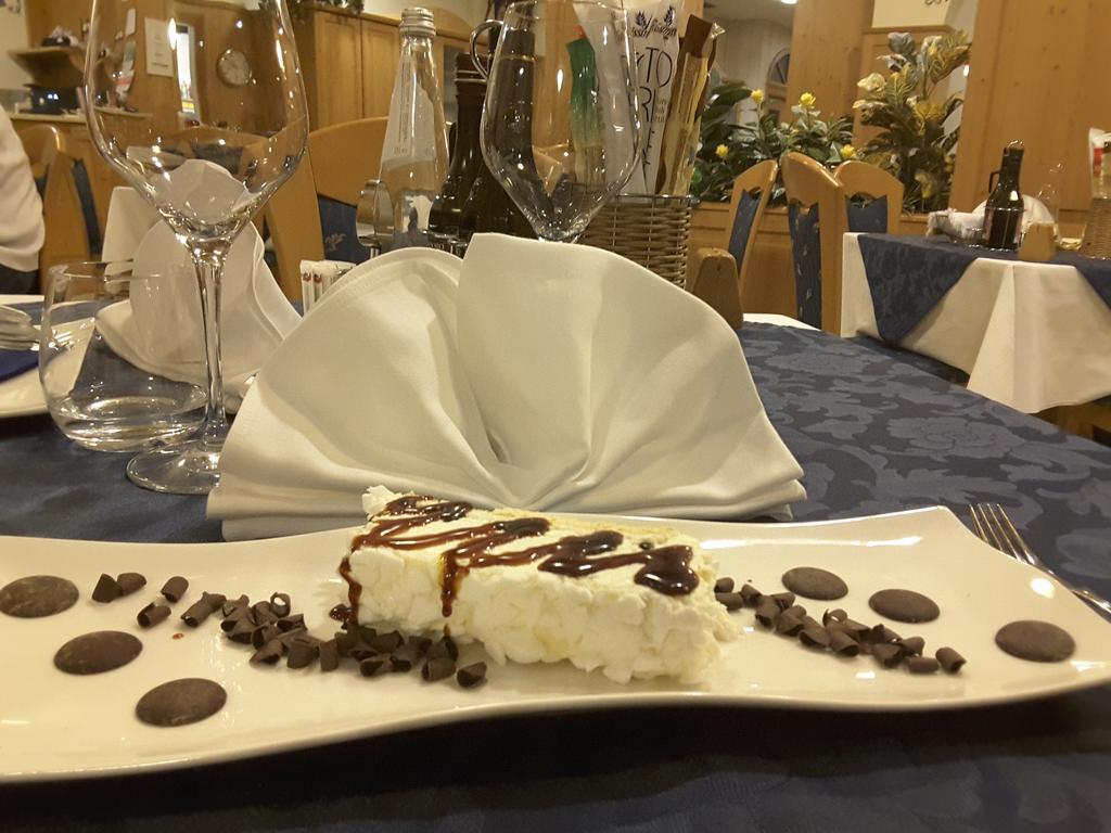 Hotel Everest Trento Esterno foto